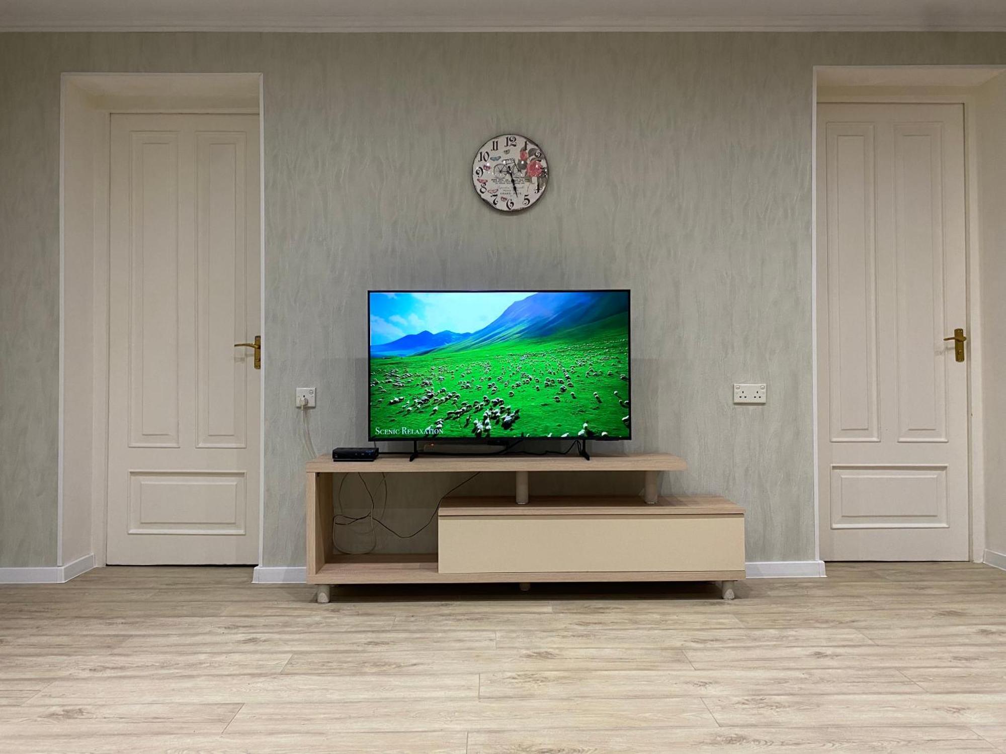 Spacious Dinamo Apartment 트빌리시 외부 사진